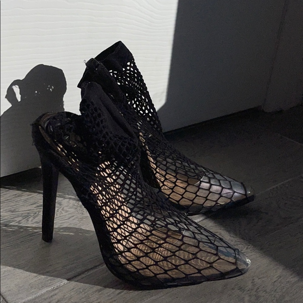 Fishnet Heels🖤 - Picture 5 of 7